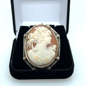 Cameo Pin Pendant